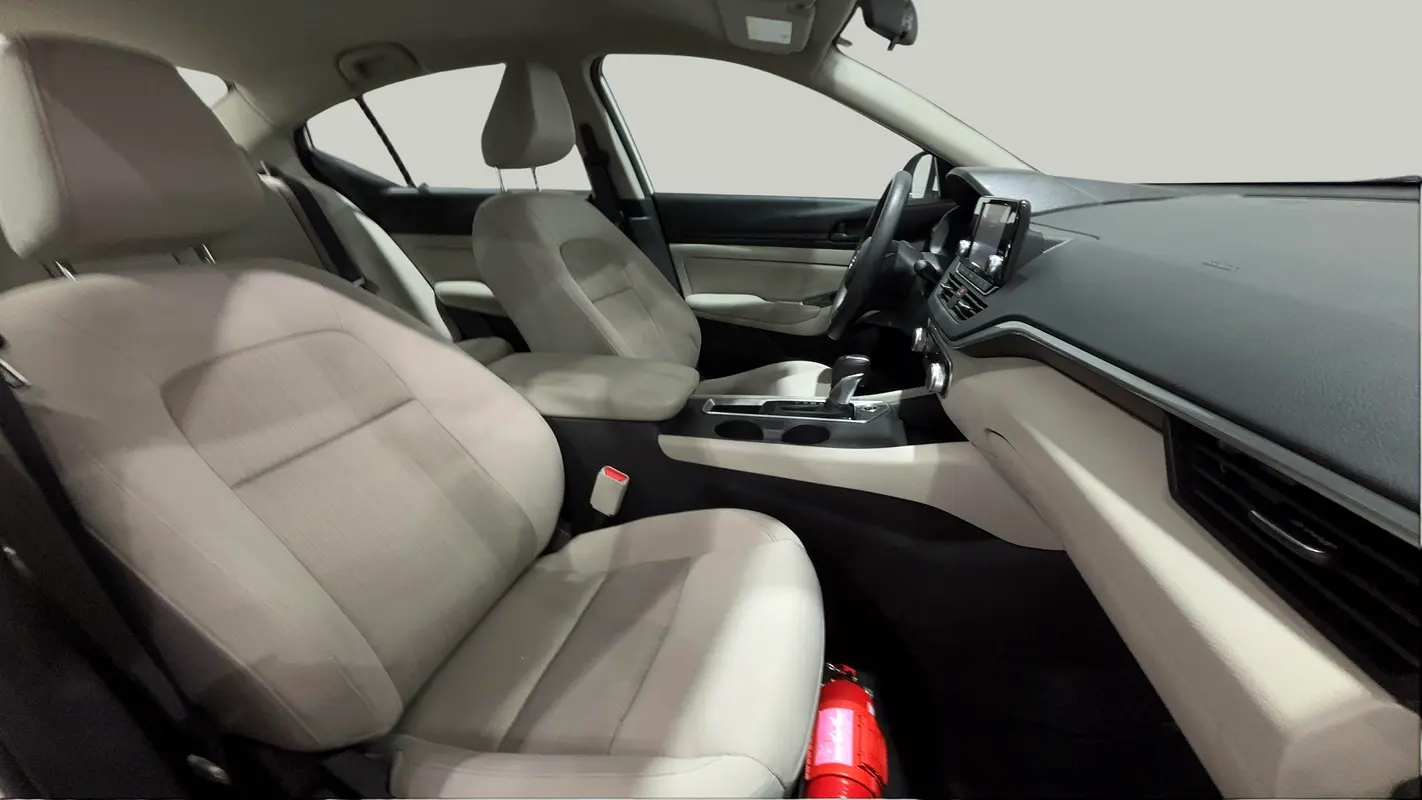 Nissan Altima 2023
