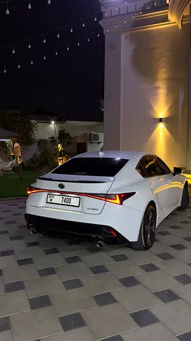 صورة مصغرة 4 لـ 2024 Lexus IS-SERIES