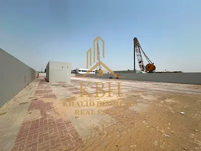 ساحة تجارية مميزة للإيجار في موقع استراتيجي وحيوي – المنطقة الصناعية الصجعة، الشارقة