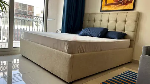 160x200 Bed with Mattress – AED 800