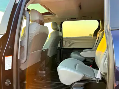 صورة 11 لـ 2021 Toyota SIENNA