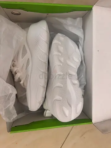 Brand new all-white sneakers - unworn, size -39