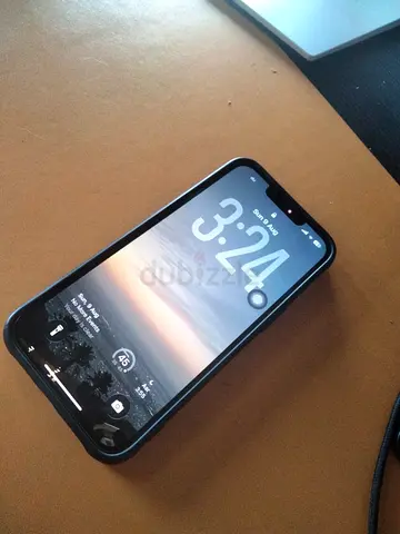 For sale iphone 13, still in warranty until next week