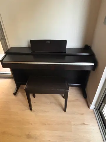 Yamaha Digital Piano with Matching Bench