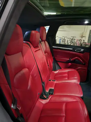 صورة 7 لـ 2016 Porsche CAYENNE