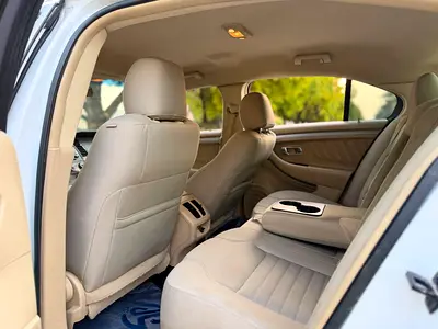 2018 FORD TAURUS 照片 17