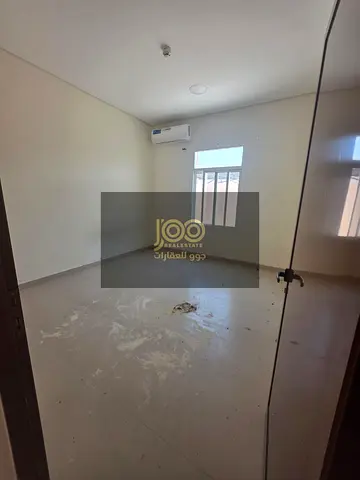 Two-bedroom villa with a living room for rent in Al Salamah, with air conditioning and a large villa area.