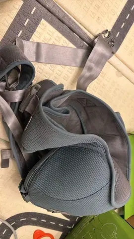 Comfort soft-structured baby carrier, light grey, good condition