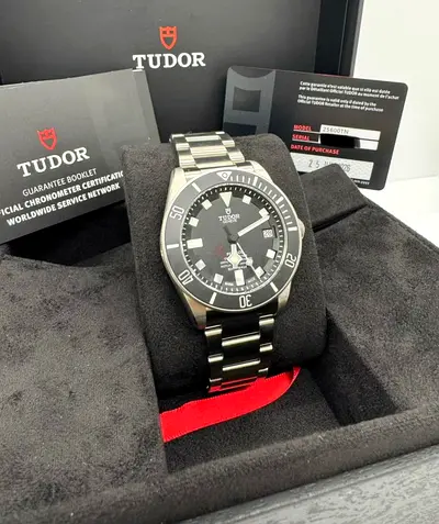 Tudor Pelagos Men’s Watch black dial 1:1 Clone with box and card