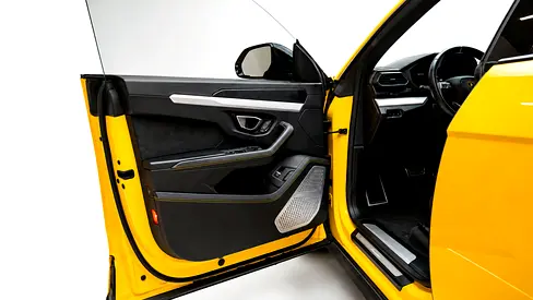 2019 Lamborghini URUS — фото 10