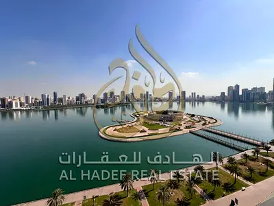 Spacious 4-bedroom apartment with a living area – exceptional, unobstructed view of the Gulf – two free parking spaces – access to an aqua park, swimm