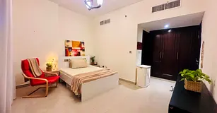 Master Bedroom for Female | Private Bath | 5 Min to Metro – Barsha Heights