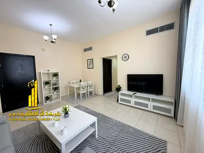 لراغبي الفخامة والتميز شقة فاخرة للايجار الشهري غرفة وصالة باطلالة مفتوحة مفروشة بالكامل باثاث راق جدا مع مطبخ مجهز بالكامل بأحدث الاجهزة ✨