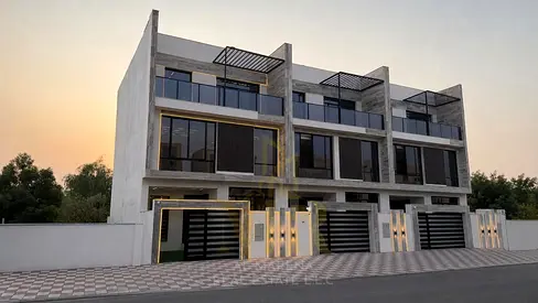 💎 فرصة استثنائية بالحليو 2 | تاون هاوس 4 غرف ماستر | روف علوي مميز | 1,550,000 درهم شامل التسجيل والتمليك