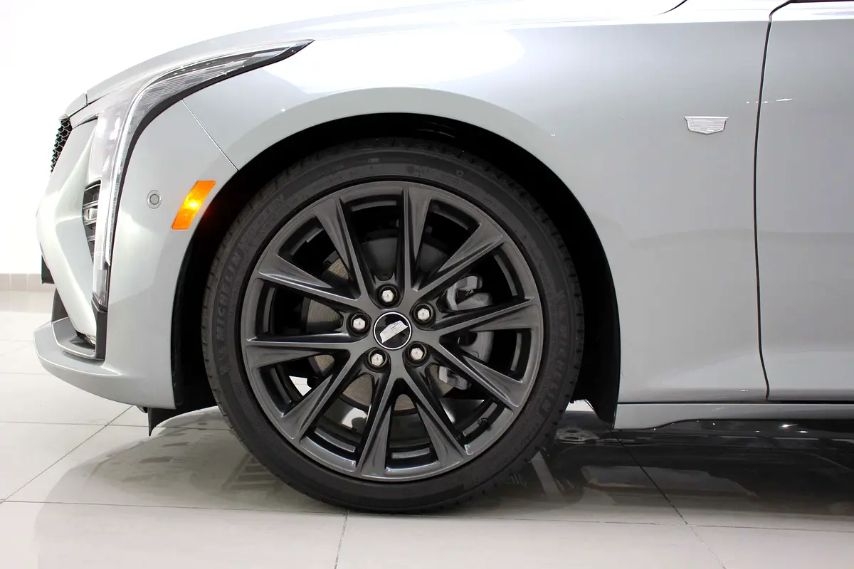 Cadillac CT5 2025