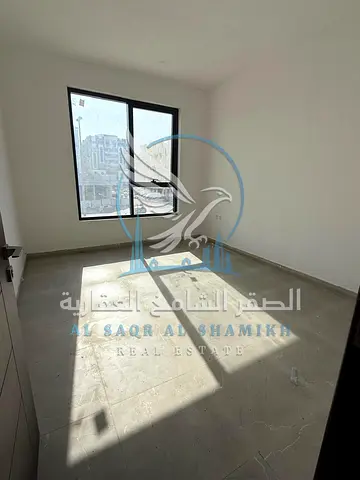Spacious 3BR Apartment New Muwaileh with Balcony!