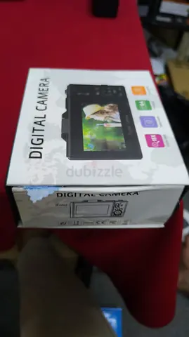 Portable Digital Camera with 16x Zoom