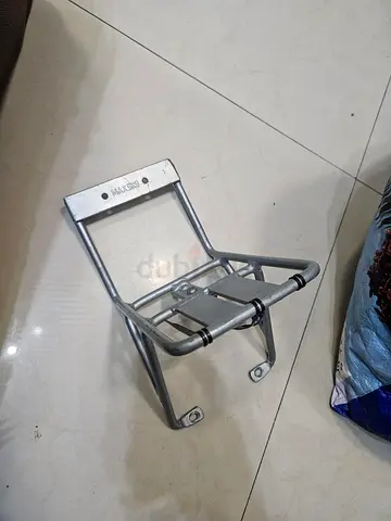 Folding bike front carrier
