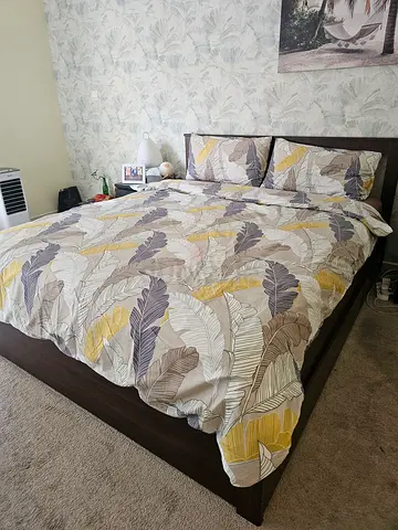 Queen box bed ( both sides 2 sets of drawers) with mattress and bedding - excellent condition.