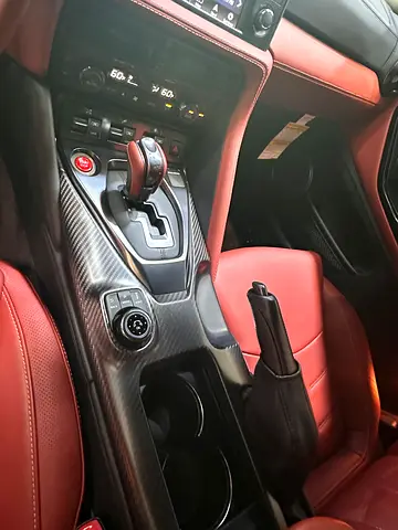 2024 Nissan GT-R — миниатюра 13