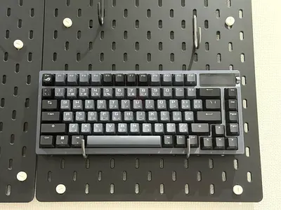 Asus rog Azoth keyboard used.