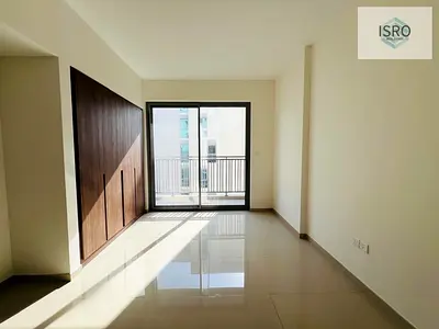 AMAZING OPPORTUNITY STUDIO READY TO MOVE