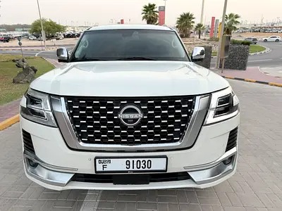 Nissan Patrol LE Platinum 2015 | GCC Specs | Well Maintained
