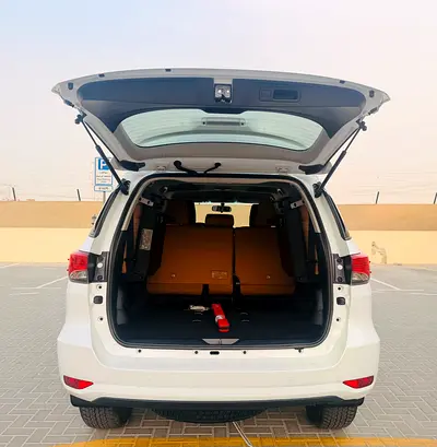 2026 Toyota FORTUNER 照片 16