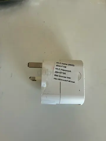 Portable Wi‑Fi Smart Plug / Travel Adapter (used)