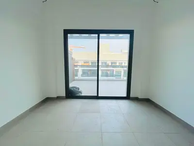 Premium 1BR Apartment | Semi-Closed Kitchen | Dedicated Laundry