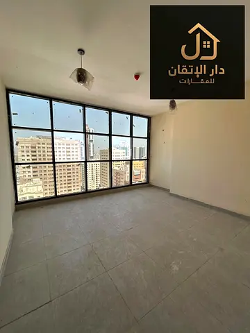 غرفة وصالة للإيجار السنوي في القاسمية المحطة | أول ساكن | باركين خاص | بلكونة