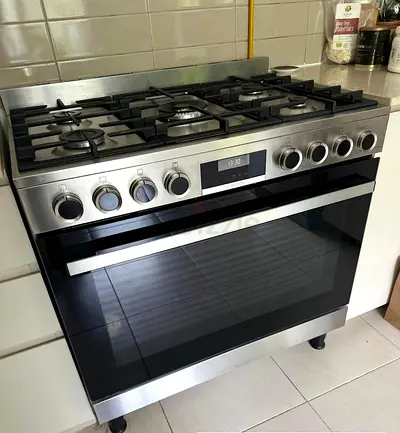 BOSCH Series 8 Gas Cooking Range size 90cm Exellent Condition