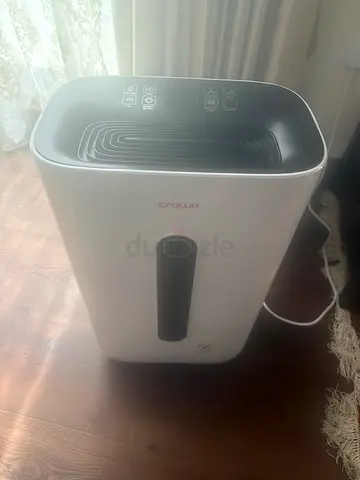 Crown dehumidifier / air purifier unit - good working condition