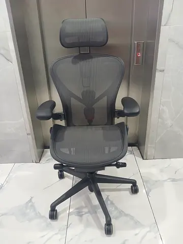 Herman Miller Remastered Office Chair Type B Fully Loaded excellent condition