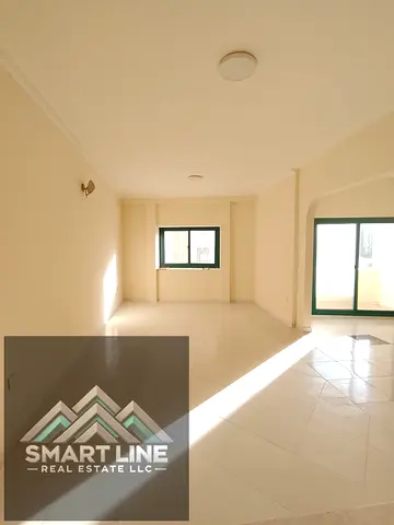 HUGE 3BHK WITH BIG CLOSE HALL WITH BALCONY WARDROBE WITH MASTER BEDROOM CENTRAL AC AND GASS RENT ONLY 48K