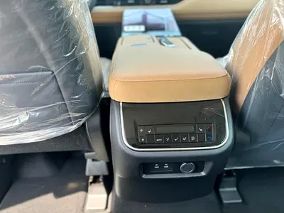 2026 Infiniti QX80 — миниатюра 12
