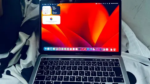 Apple MacBook Pro 13" M2 (2022)
