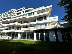 Large 3 Bedrooms | Rare | Private Garden