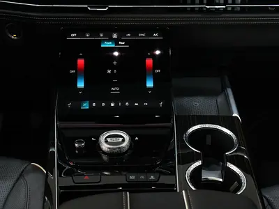 2025 Cadillac ESCALADE — миниатюра 19