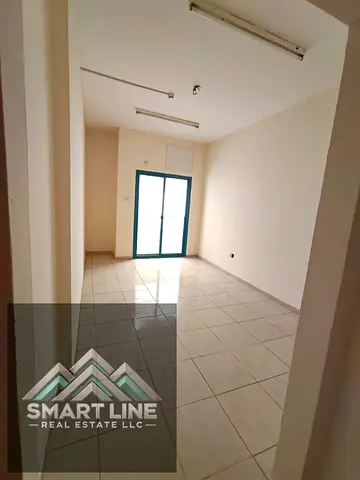 HOR OFFER LIKE A NEW BULDING 1BHK WITH BALCONY CLOSE HALL FAMILY BUILDING RENT ONLY 24K