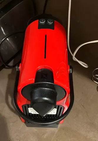 Nespresso Inissia C40 Red Coffee Machine