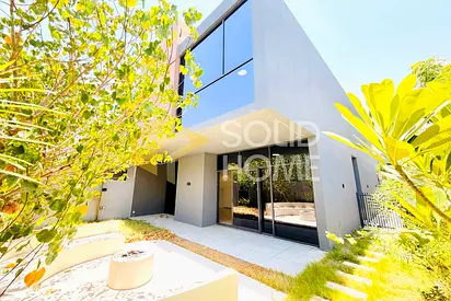Corner Townhouse | Near Pool | Move-In Ready