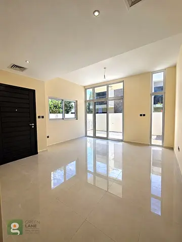 3+Maid | Vacant | Negotiable | R2-EM