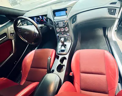 2014 Hyundai GENESIS — фото 12