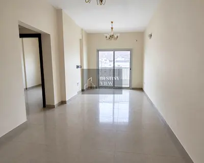 🏡 1 BHK Apartment for Rent – Khorfakkan, Sharjah ✨ Spacious 1-Bedroom Apartment with Balcony | Open View | Roadside Building