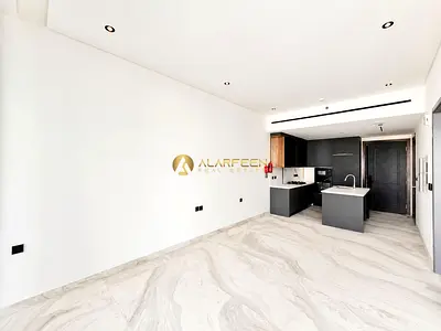 Modern 1Br | Pool View | Ready to Move