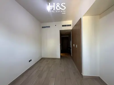استوديو مطل على حوض السباحة | عزيزي ريفييرا 43 | ميدان ون