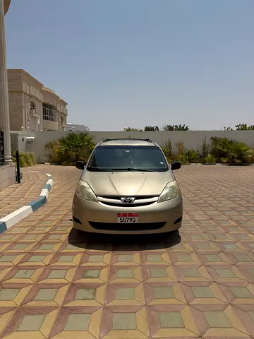 صورة 2 لـ 2010 Toyota SIENNA
