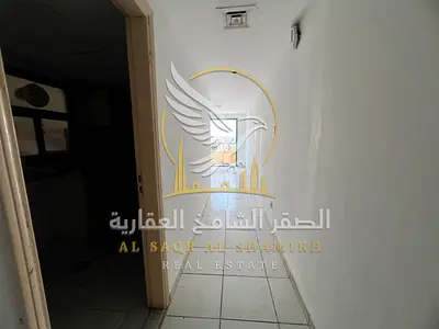 غرفتين وصالة فى الناصرية للايجار السنوى مساحات واسعه وبلكون بإطلاله مفتوحه غاز مركزى باركن ترابى مجانى موقع مميز واستراتيجى بالقرب من جميع الخدمات