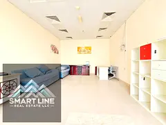 Ideal Location,200 sqft//Shop For Rent // Just 30k with 4,cheques Payments// In Qasimia